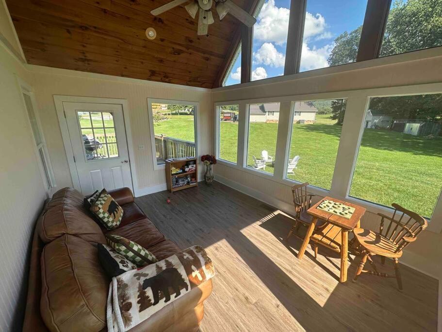 Bears Valley Inn: Attraction-Adjacent with Private Pool Club Sevierville Exterior photo